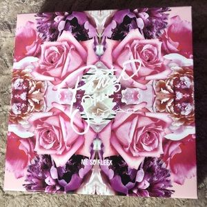 MAC COSMETICS PATRICKSTARRR